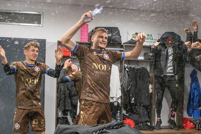 有激烈的男 有激烈的男